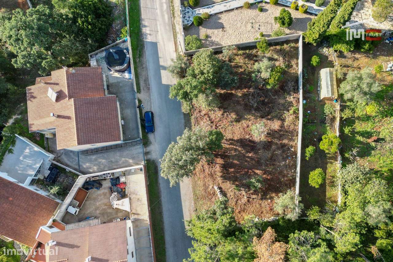 Fantástico Terreno Urbano próximo das Grutas de Mira de Aire - Grande imagem: 5/12