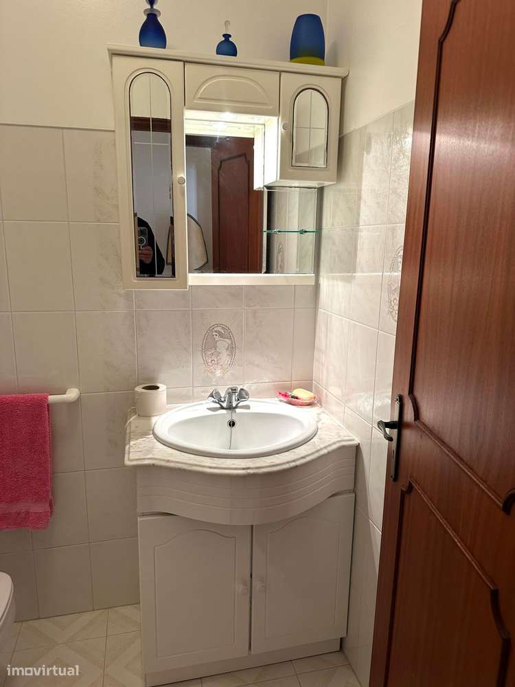 Apartamento T2 + 1-12