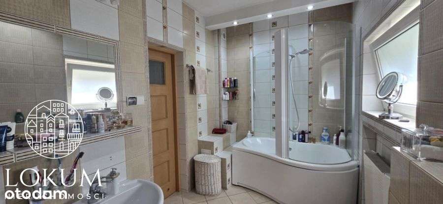 Wyjątkowa Połowa Domu z dużym ogrodem.-12