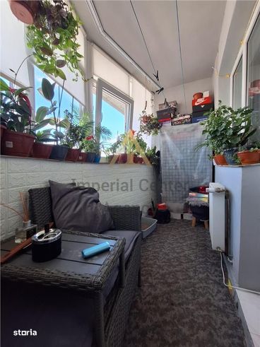 DE VANZARE  – apartament cu 3 camere, vedere superb&#259; &#537;i lini-1