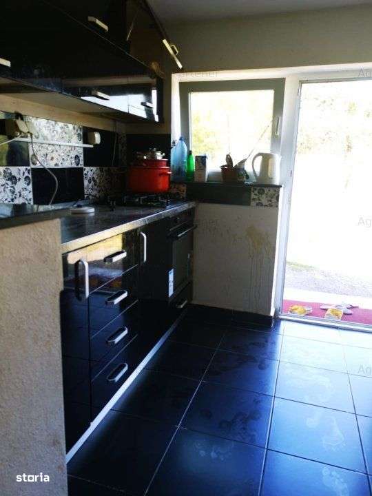 Casa 3 camere STEFANESTI , teren 594mp, mobilata - Imagine principală: 4/9