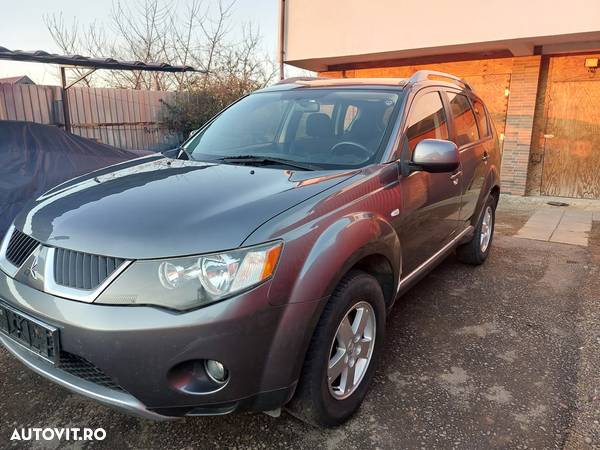 Mitsubishi Outlander 2.0 DI-D 4WD Inform - 5