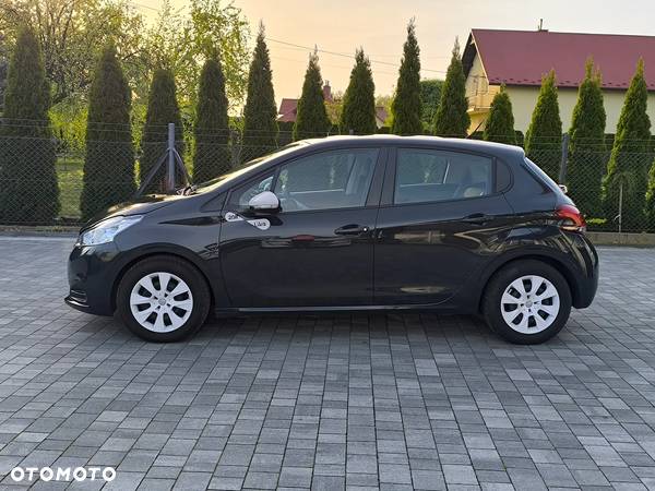 Peugeot 208 - 5