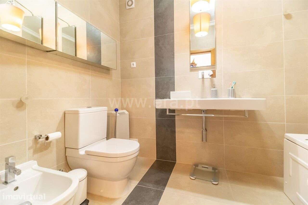 Moradia em Banda T4 / Fundão, Fundão-15