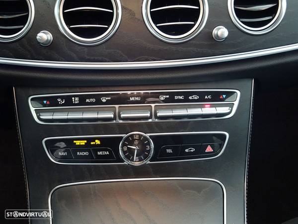 Mercedes-Benz E 300 D AMG Line - 17