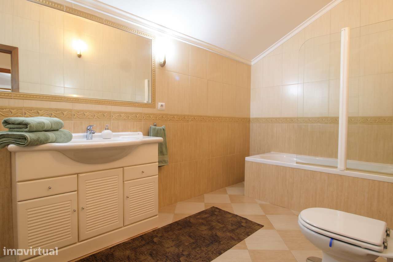 Apartamento T3 Duplex em Oiã-6