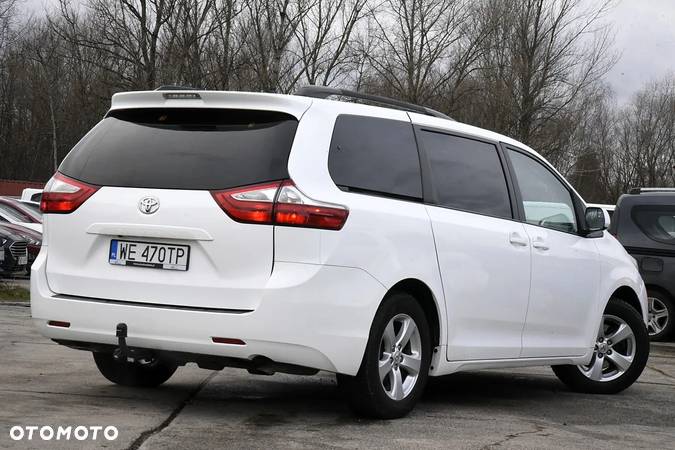 Toyota Sienna 3.5 V6 - 5