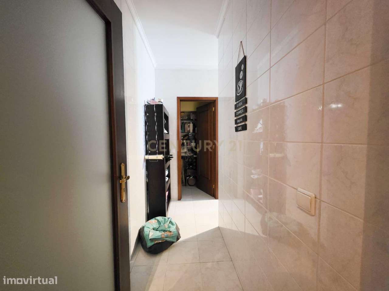 Apartamento T3 no Centro de Paredes – Espaço, Conforto e Localização P-9