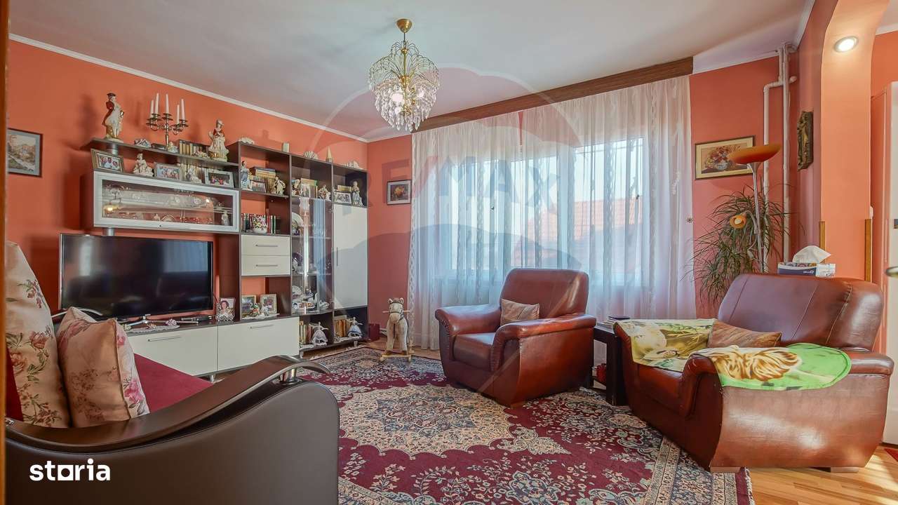 Casă spațioasă și practică, aproape natură si oraș- Cartier Dârste - Imagine principală: 2/20