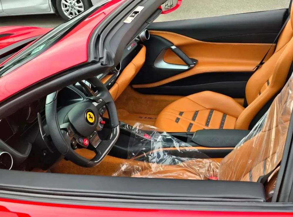 Ferrari 812 2022