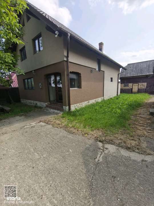 Casa + teren 2600mp, zona Horodnic de Sus, Radauti - Imagine principală: 4/19