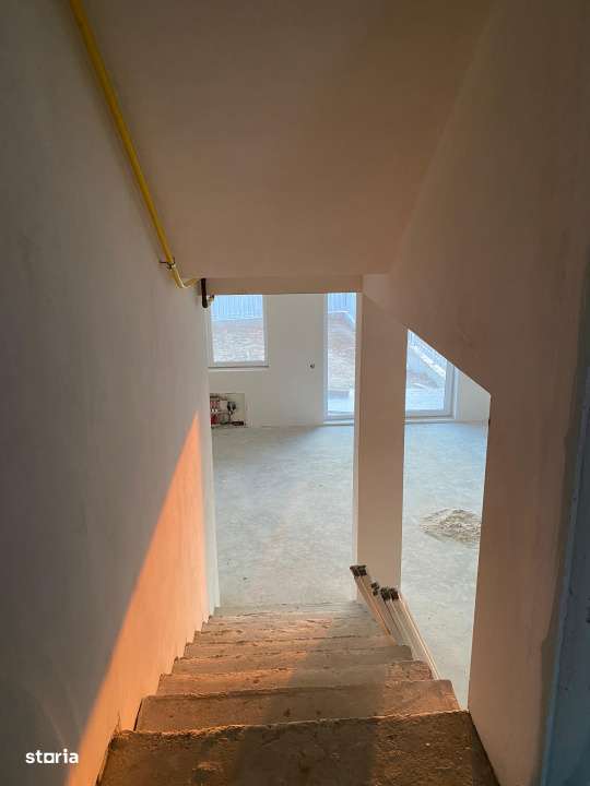 Apartament tip casa, 3 camere pe 2 nivele, gradina privata plus garaj-6