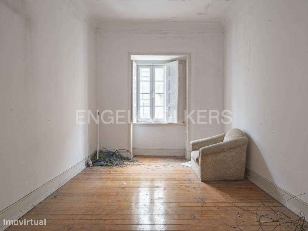 Predio para oportunidade de investimento em Arroios-0