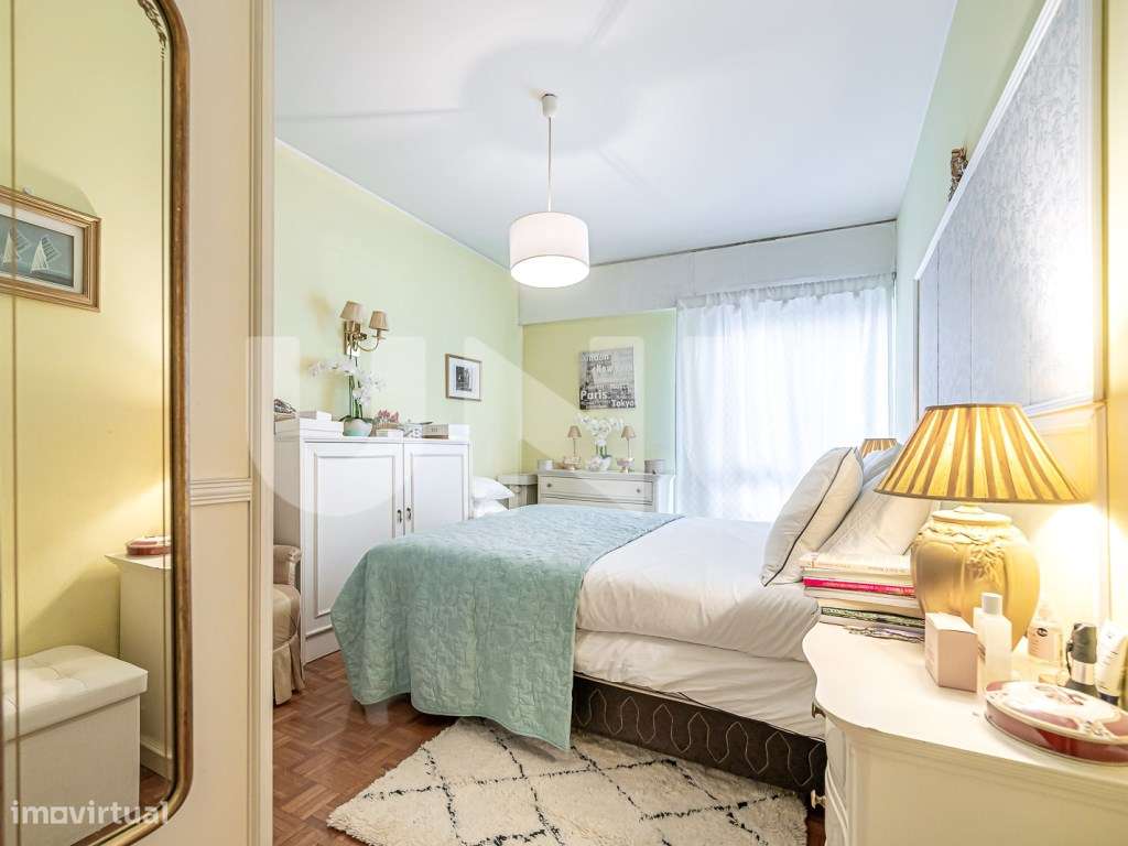 Apartamento T2 com vista desafogada em Algés - Rua Margarida Palla-6