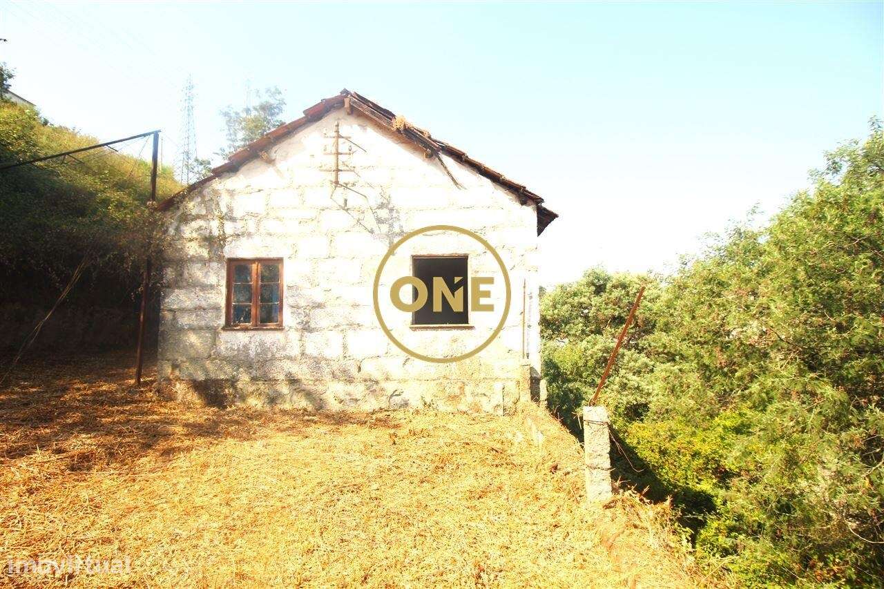 Moradia para Restauro em Aves - Grande imagem: 2/6