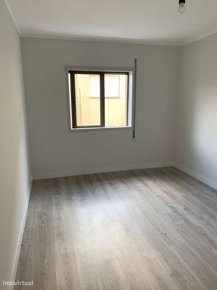 T1 cozinha equipada em Vila Verde - Grande imagem: 4/8