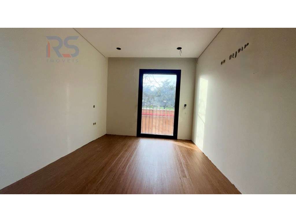 T2+1 com terraço em fim de construção Ismai - Grande imagem: 4/37