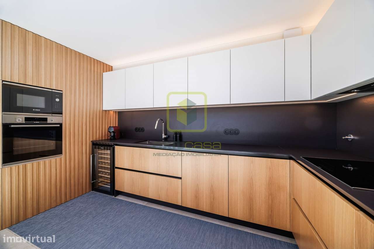 Moradia T4+1 - Grande imagem: 2/24