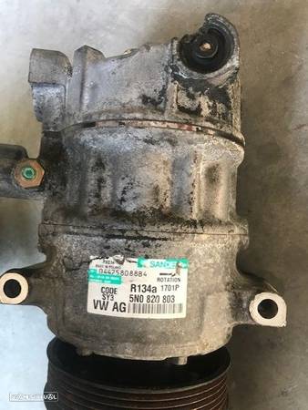 Compressor de AC VW Passat Audi A4 A3 VW GOLF V SKODA 2.0 TDI 5N0 820 803 - 1