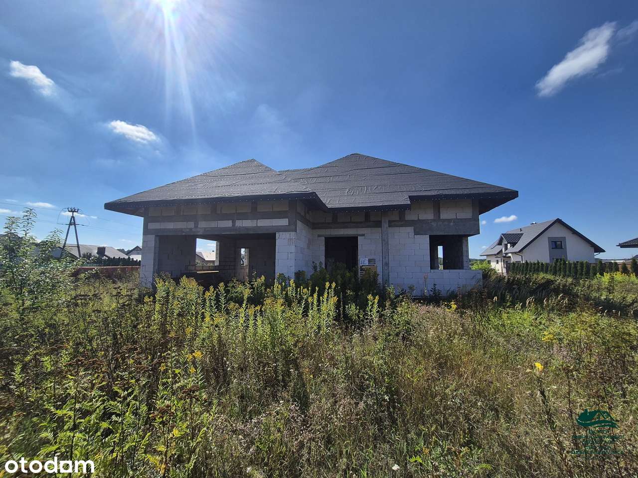 Dom mieszkalny jednorodzinny z garażem dwustanowiskowym  z działką-11