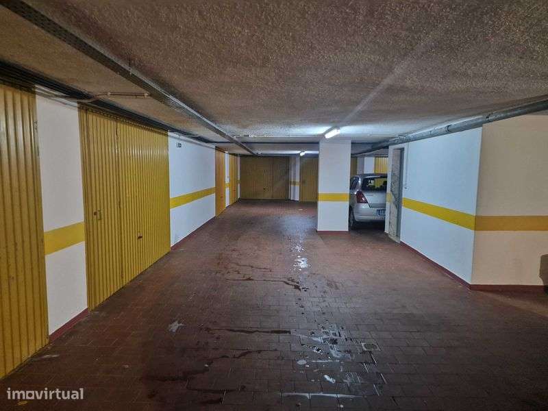 Garagem Box em Mem Martins - Grande imagem: 4/4