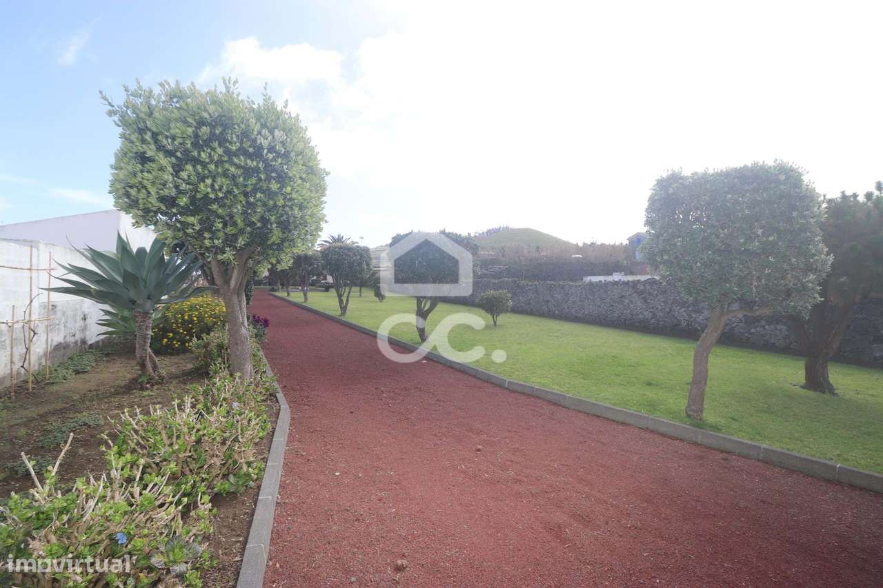 Moradia com 3 Quartos - Ribeirinha - Ribeira Grande - Grande imagem: 5/42