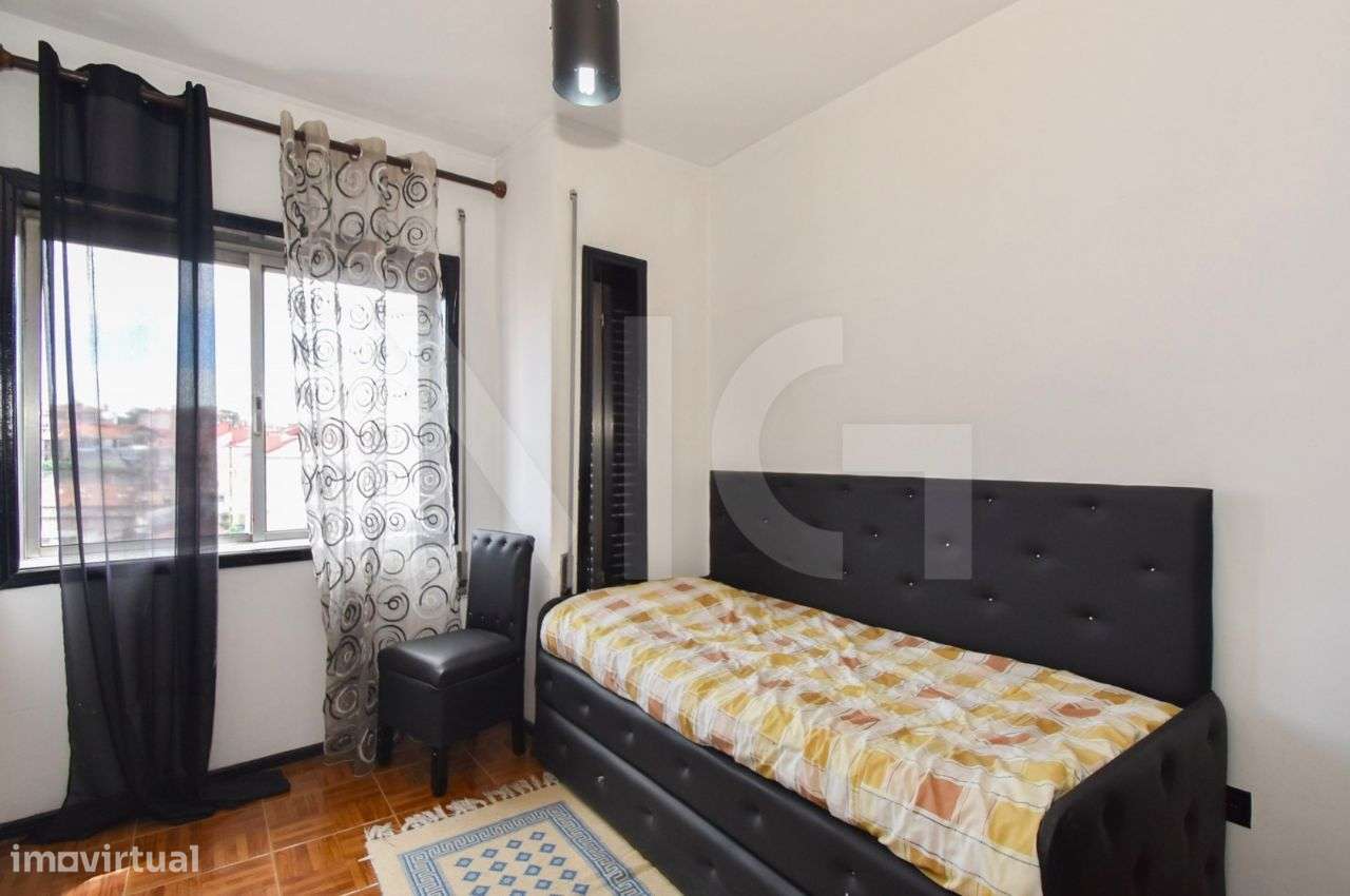 Apartamento T2 em Campanhã Totalmente Mobilado e Equipado-24