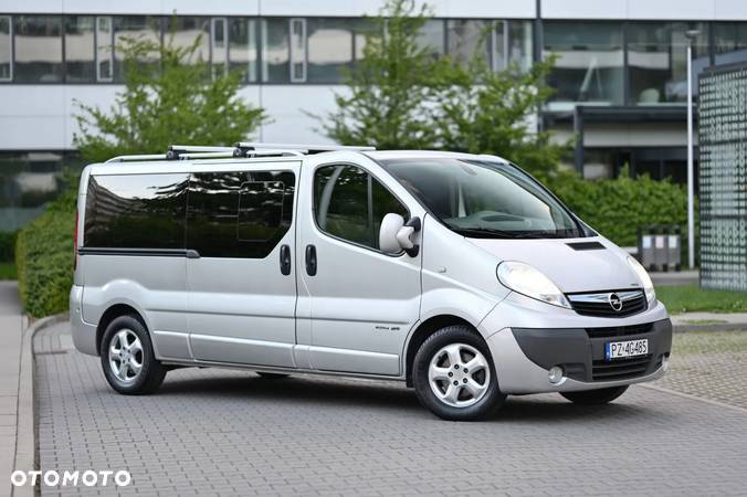 Opel Vivaro - 24