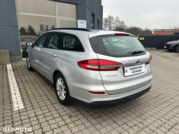 Ford Mondeo - 10