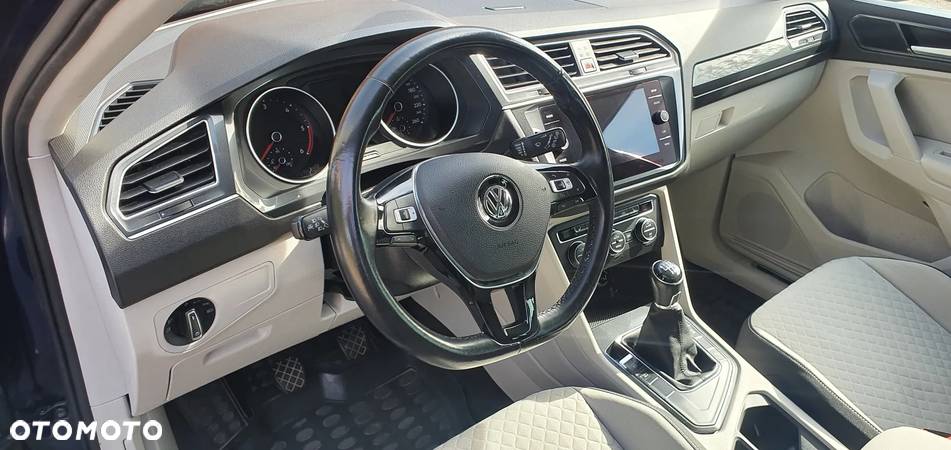 Volkswagen Tiguan 2.0 TDI SCR (BlueMotion Technology) Comfortline - 11