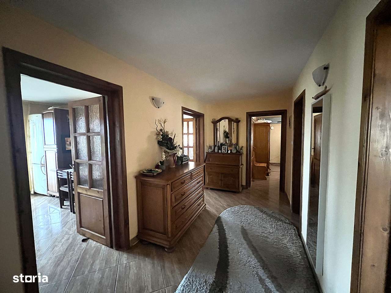 Apartament cu 3 camere in Vila | Curte si gradina | Aproape de oras-2