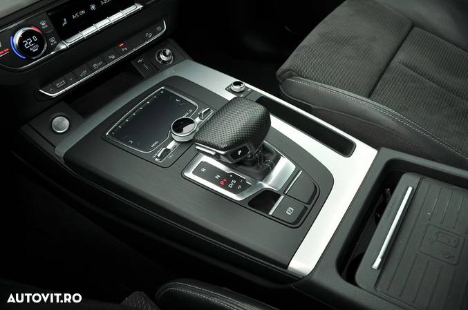 Audi Q5 50 TFSI e quattro S tronic design - 22