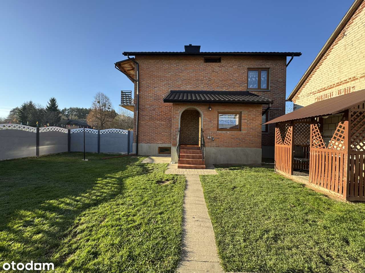 Gospodarstwo z domem, zabudowaniami i gruntami rolnymi-4,06h-2