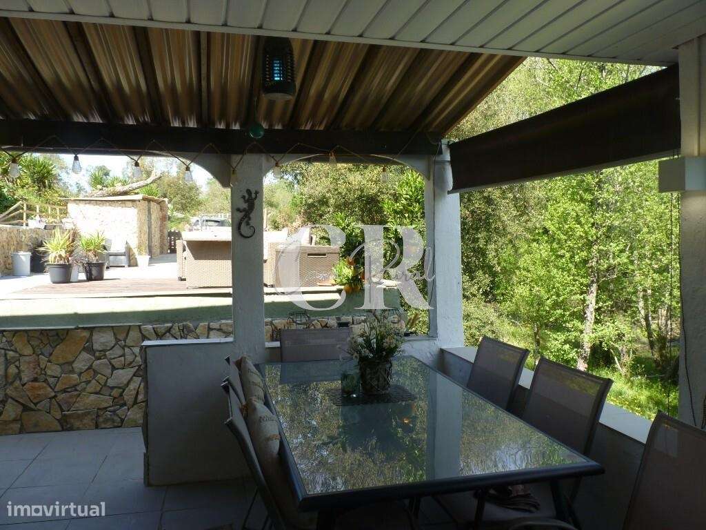 Moradia T4 em ambiente privado na Freixianda – Ourém-50