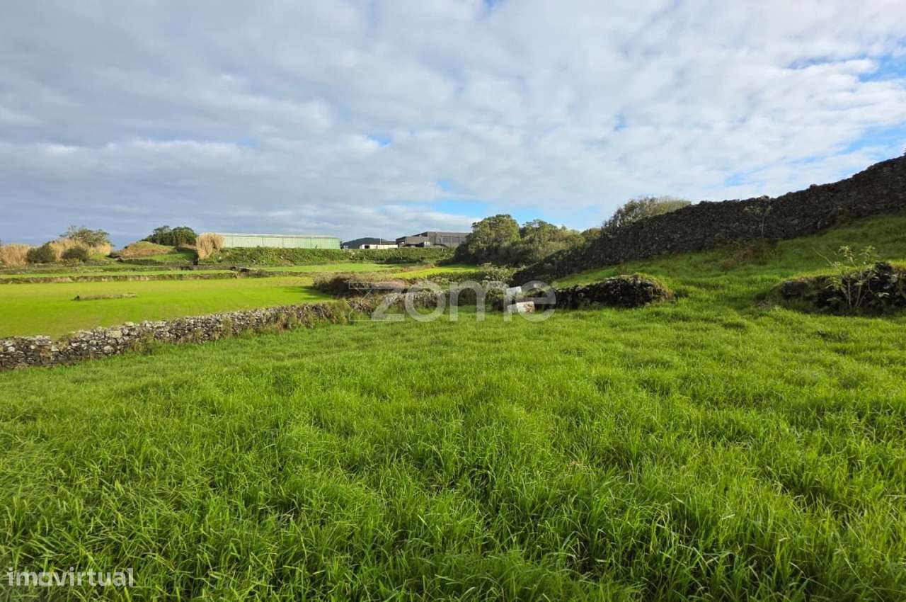 Terreno Rústico com Construção – Pico da Pedra, Ribeira Grande - Grande imagem: 3/16