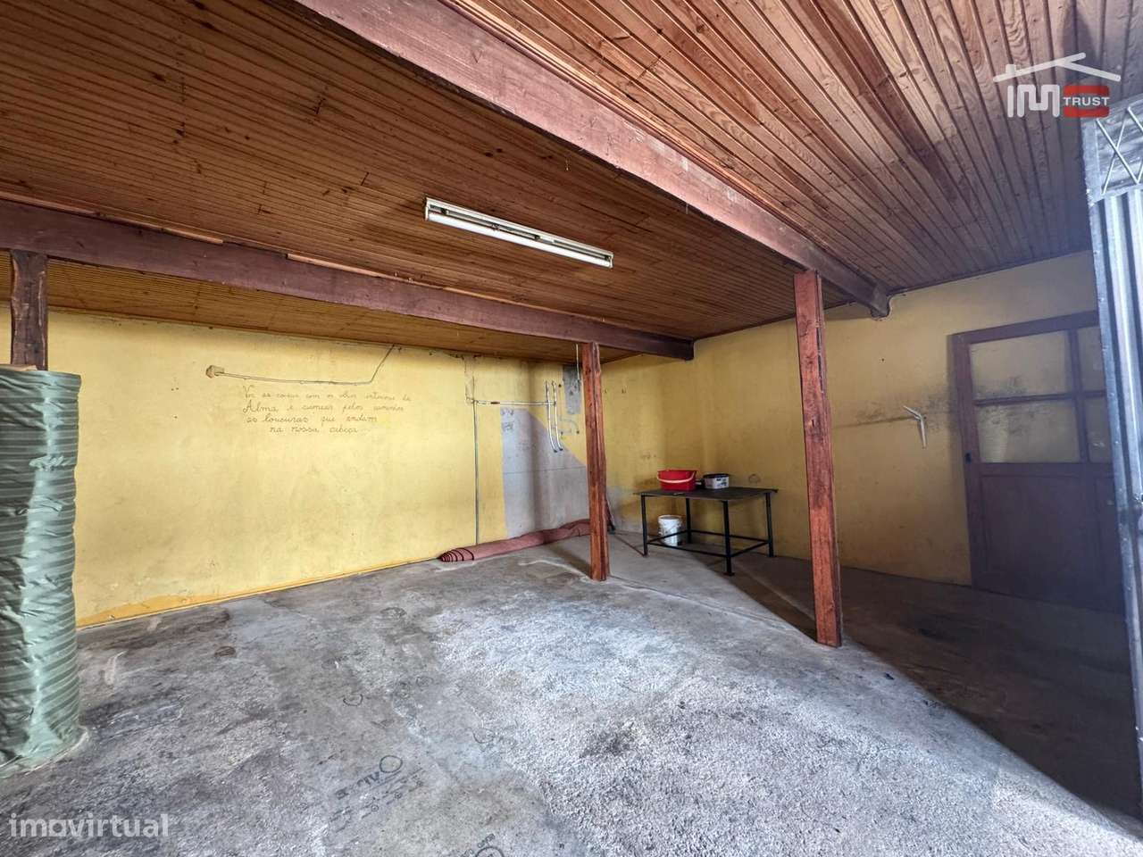 Moradia T2 habitável com terreno (imovel com licença de utilização)-24