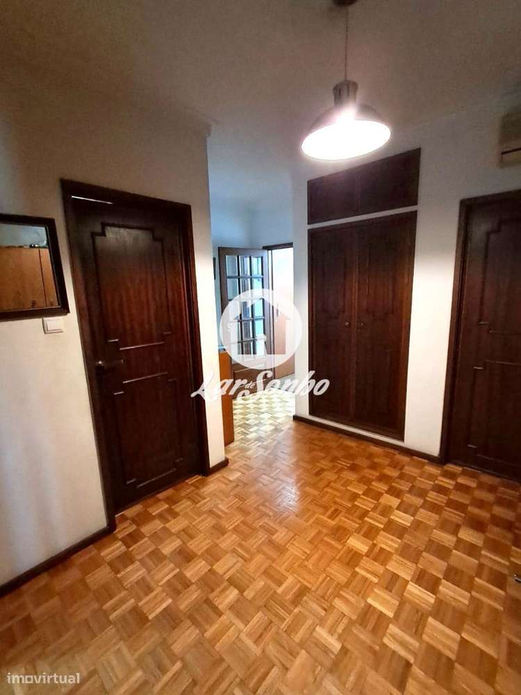Apartamento T4 em Barcelos-10