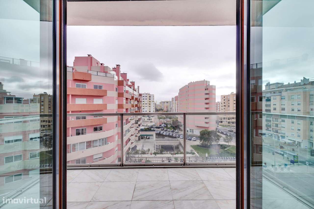 ESPETACULAR T4 EM TELHEIRAS BOX 2 CARROS - Grande imagem: 4/42