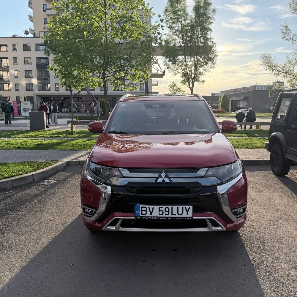 Mitsubishi Outlander III [2012 - 2021] PHEV 2.4 L 4X4 Instyle+ 2019