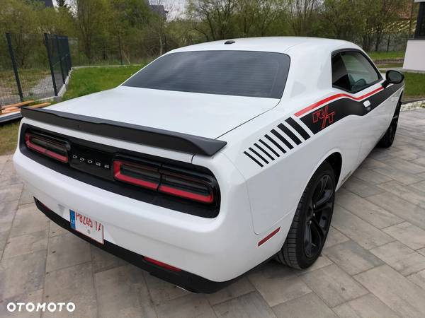 Dodge Challenger 5.7 R/T - 17