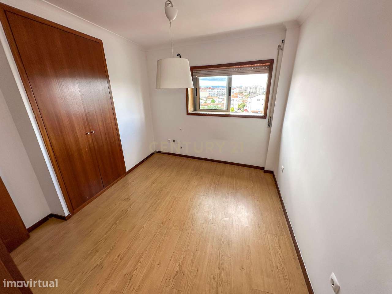 T2 ultimo piso junto ao centro- paredes-22