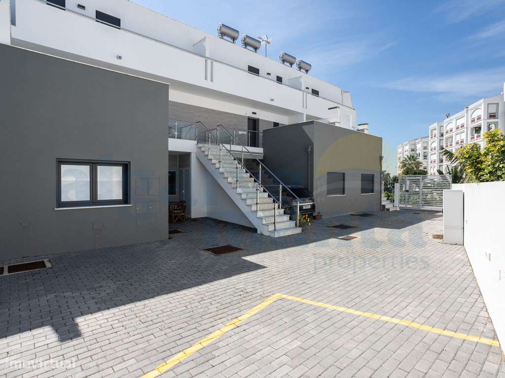 Apartamento T2 em Condomínio Privado - Perto da Praia da Manta Rota-26