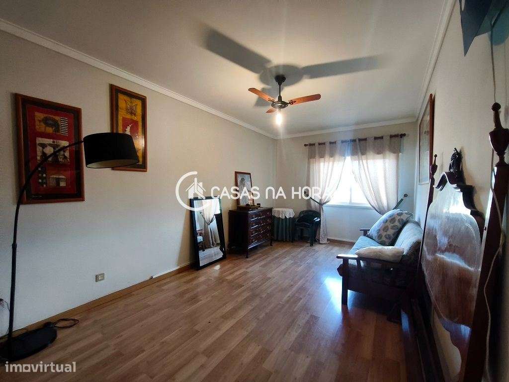 Apartamento T2  A 5 minutos do Metro Odivelas - Odivelas-3