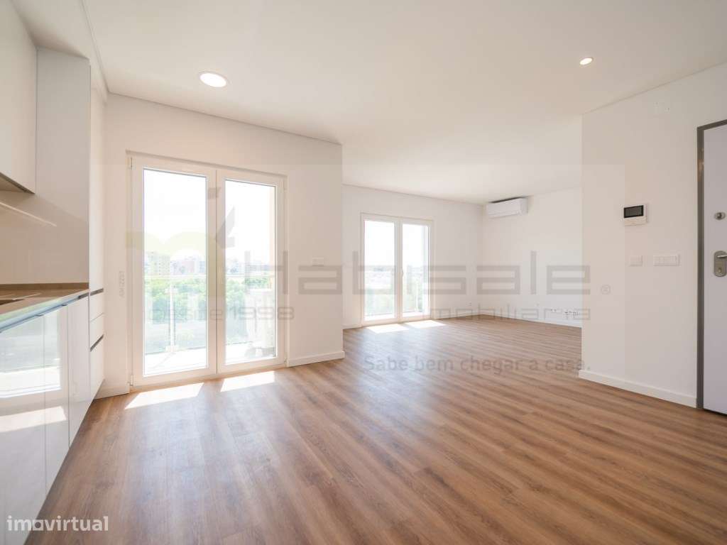 T2 novo na Parede com vista mar-9