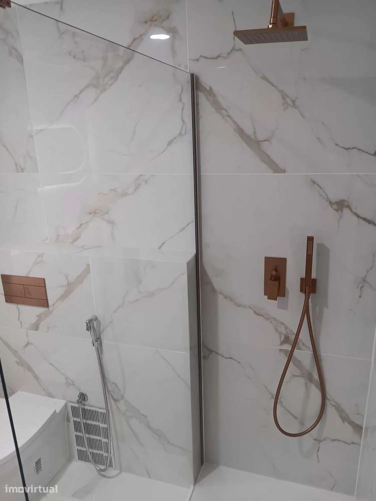 Fantástico Apartamento T4 , com acabamentos de luxo .-22