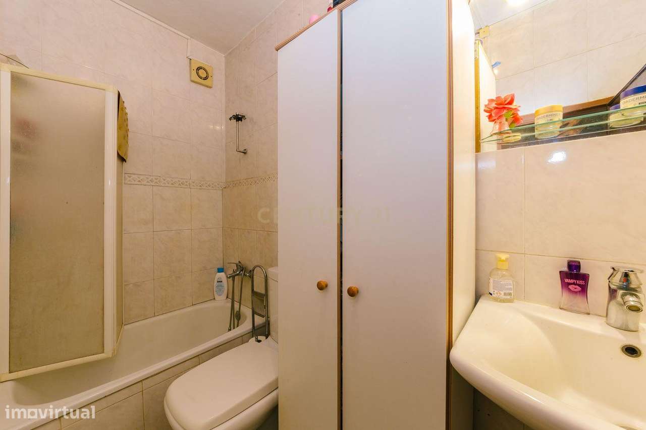 Prédio no Centro de Alcochete - Grande imagem: 4/17