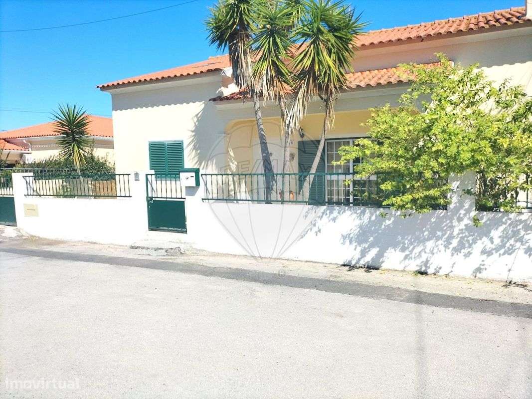 Moradia T3 para venda - Grande imagem: 2/6