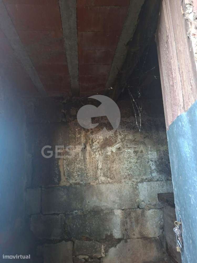 Moradia para reconstrução em São Tomé de Covelas, Baião-17