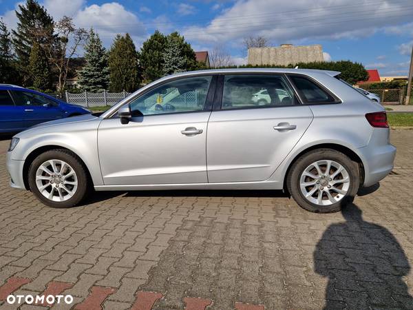 Audi A3 1.6 TDI Attraction - 14