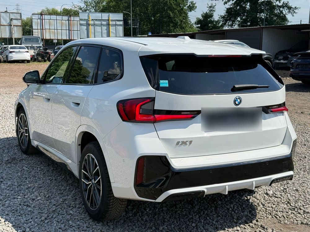 BMW iX1 eDrive20 66.5kWh M Sport 2024